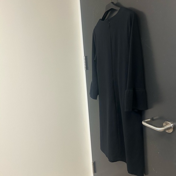 Boden Sz. 10r “Lavina Point” black dress with slight puff sleeves in EXC cond - Picture 4 of 16